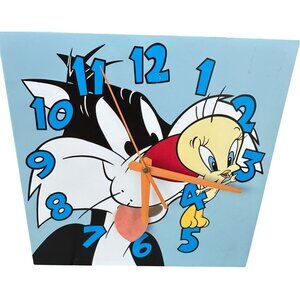 VTG 1998 Warner Bros. Battery-Operated Sylvester & Tweedy Bird Wall Clock (READ)